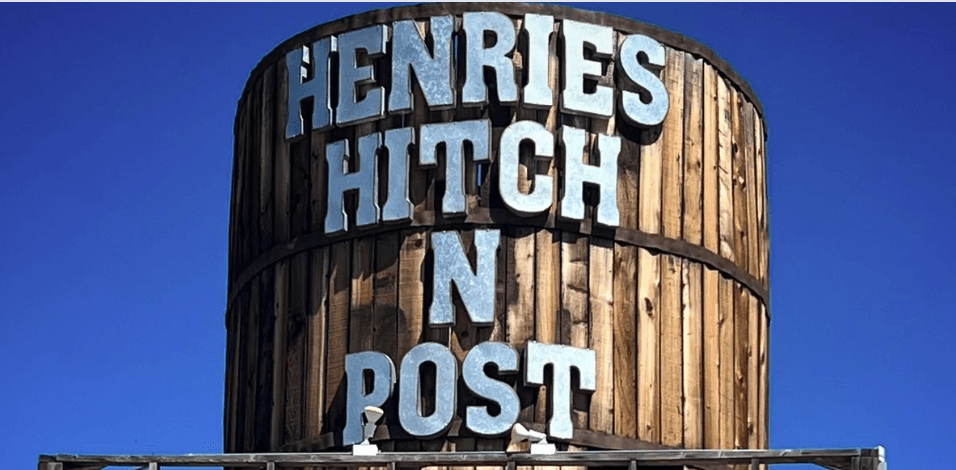 Henrie’s Hitch-n-Post RV Resort