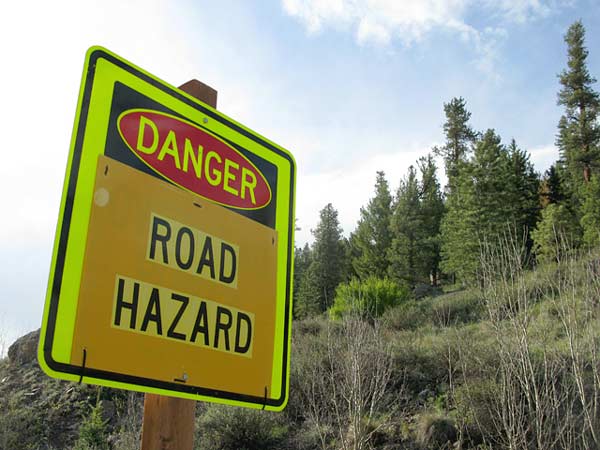 20160529w_roadhazard02.jpg