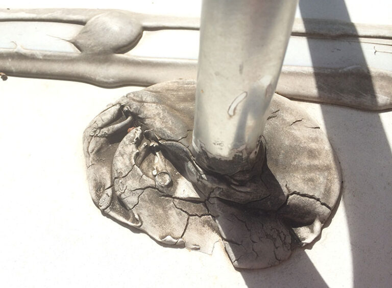 Aged-Roof-Sealant-768x565.jpg