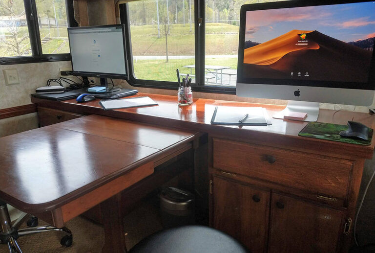 our-work-setup-clean-3-768x517.jpg