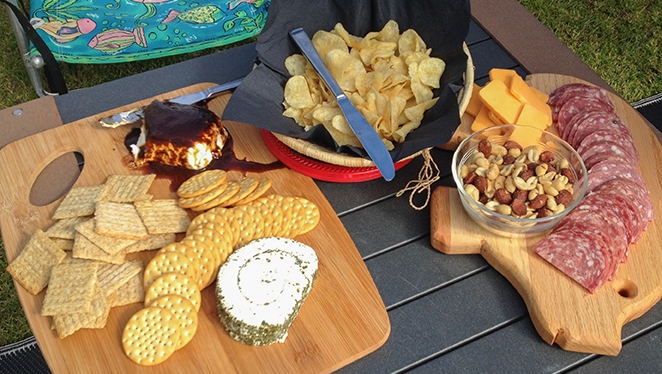 RV-Happy-Hour-Snack-Plate-1.jpg