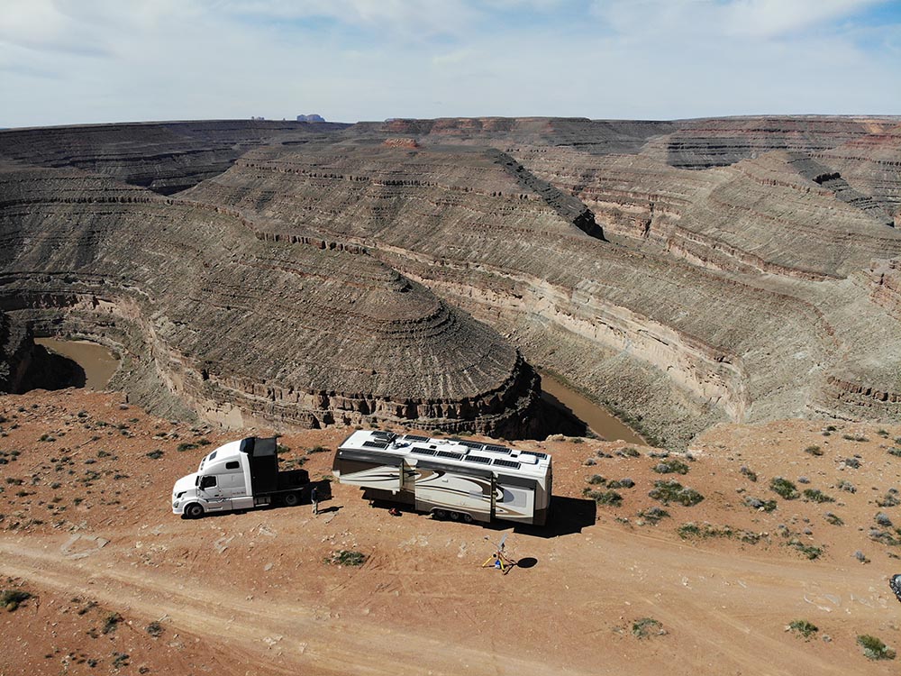 RV-Satellite-Internet-at-Gooseneck-BLM-4.jpg