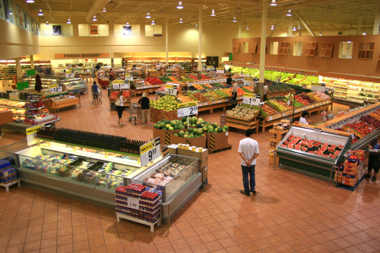 shopping3-768x512.jpg