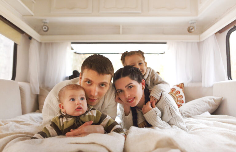 Rvfamily3-768x497.jpg