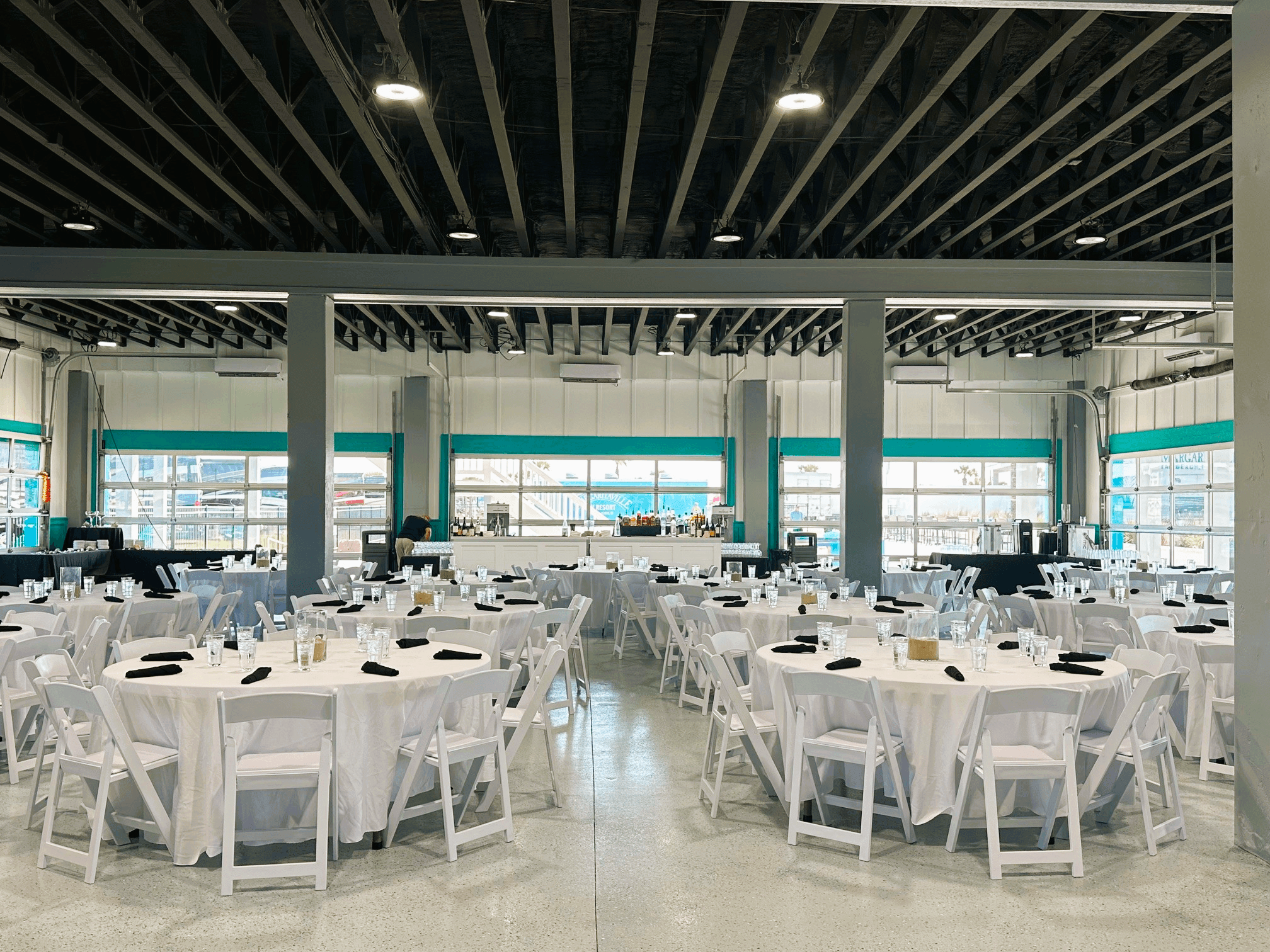 Dining at Camp Margaritaville