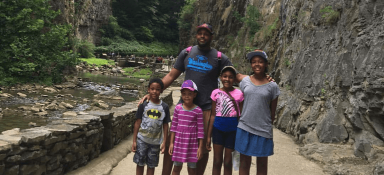 Collier-Husband-Kids-Natural-Bridge-768x351.png